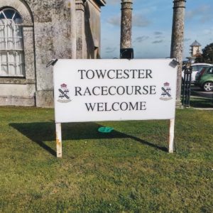 Towcester Racecourse Welcome Sign 6×4 Photograph – Photo October 11th 2021