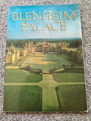 Blenheim Palace: Paperback Guide Book